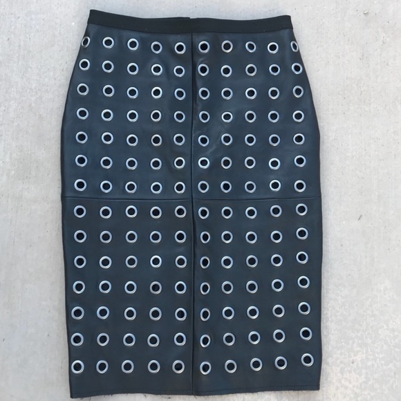 BCBGMaxAzria “Bess” Grommet Leather Skirt Size S Small 75% OFF!! - Picture 7 of 10